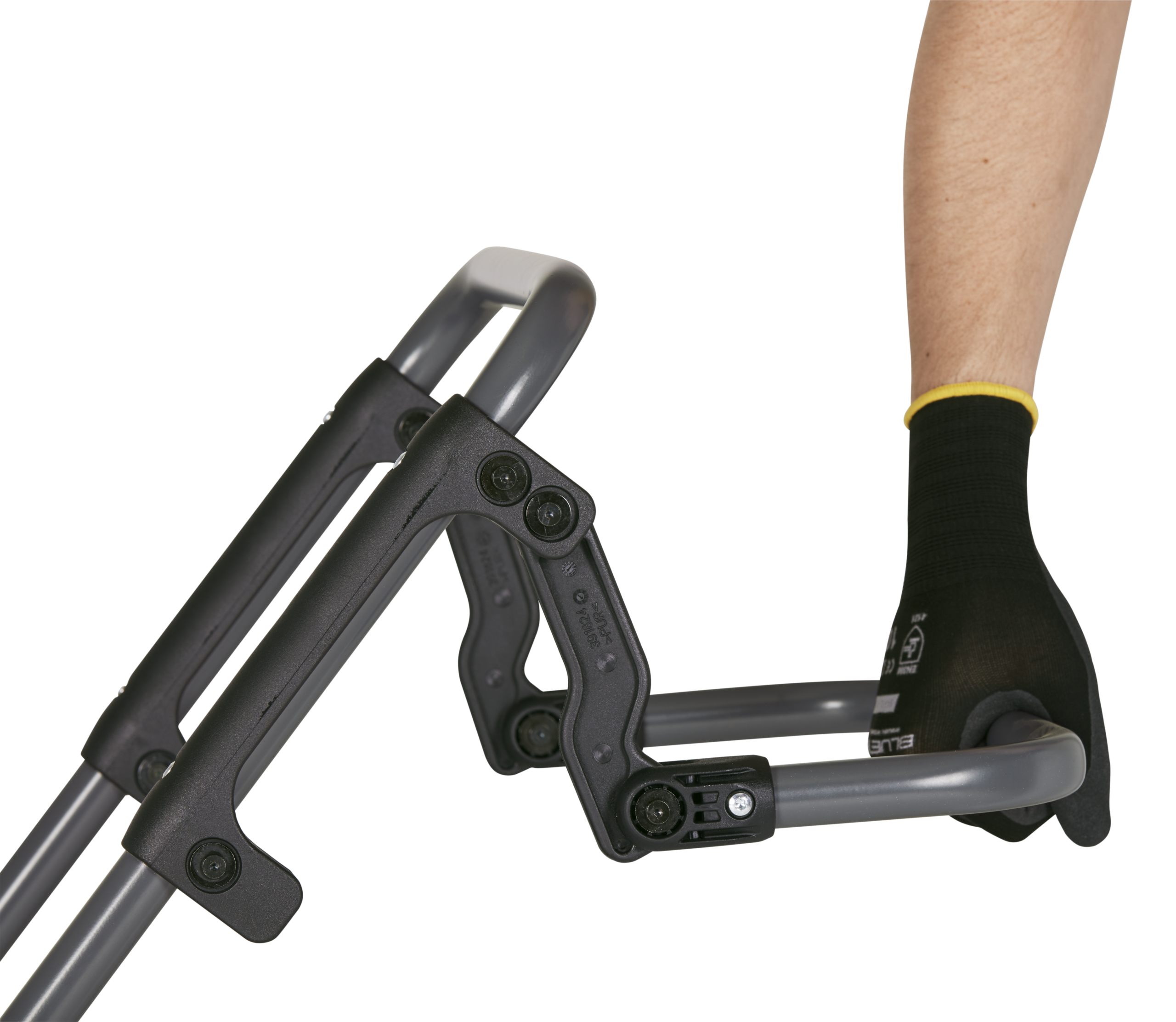 Low-vibration handles